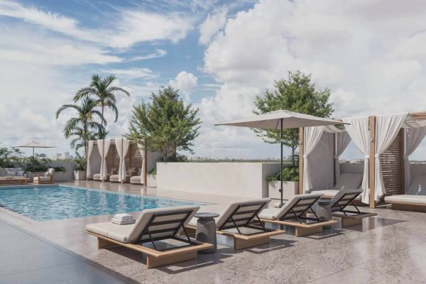 millux-place-brickell_pool